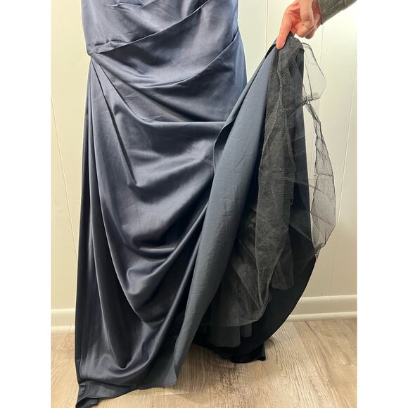 La Femme Off the Shoulder Beaded Satin Trumpet Gown in Color Navy in Size 6 NWOT - Picture 8 of 10